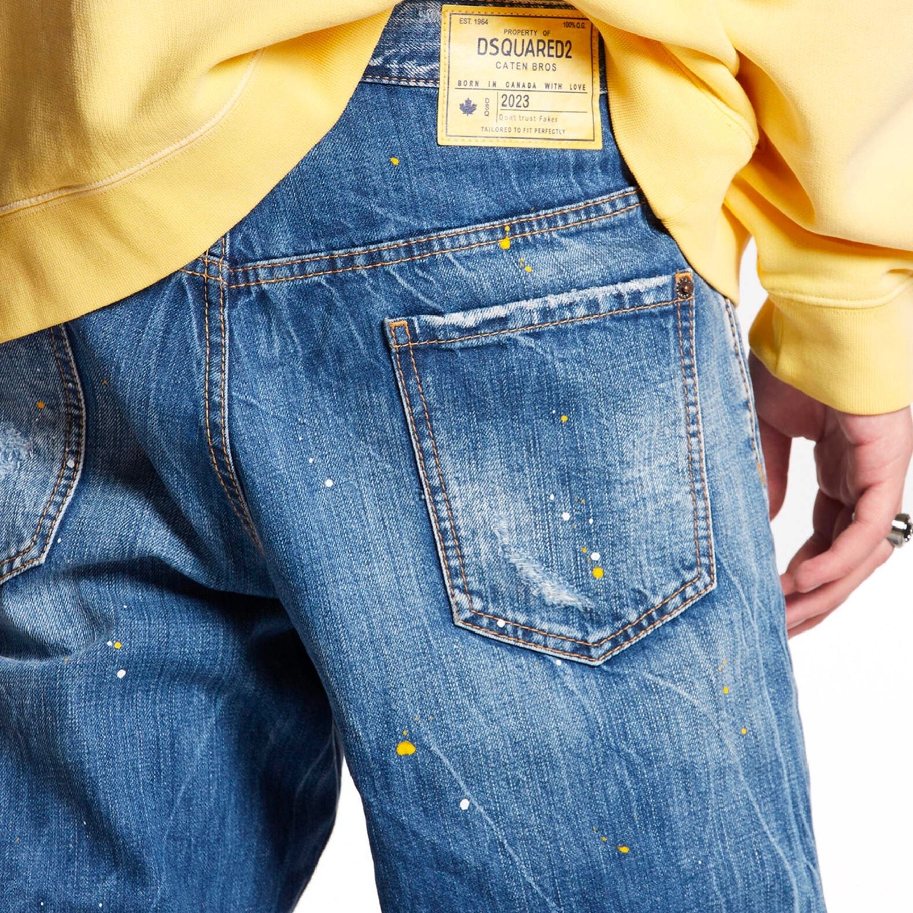 DSQUARED2 MEDIUM PATCH WASH ROADIE JEANS - Pantaloni