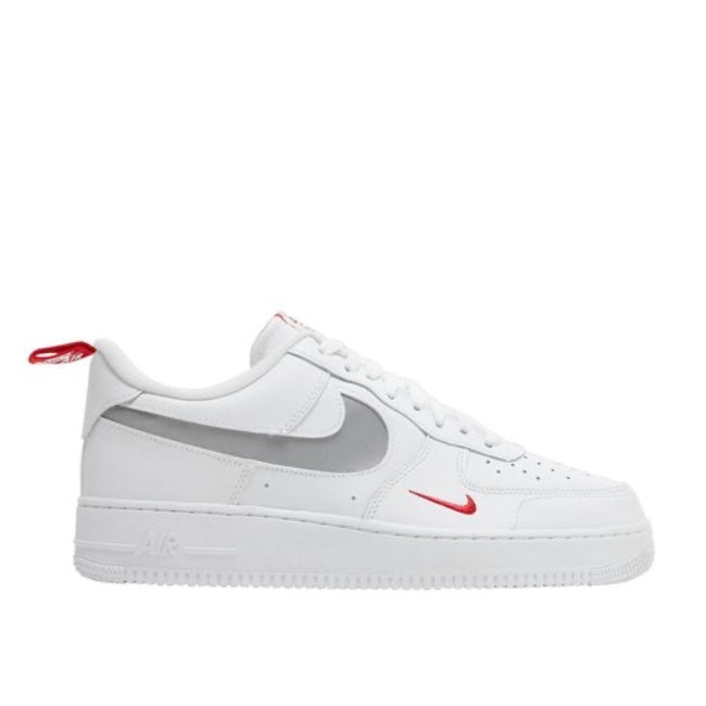 NIKE AIR FORCE 1 ’07 - Bianco / 41 - Scarpe