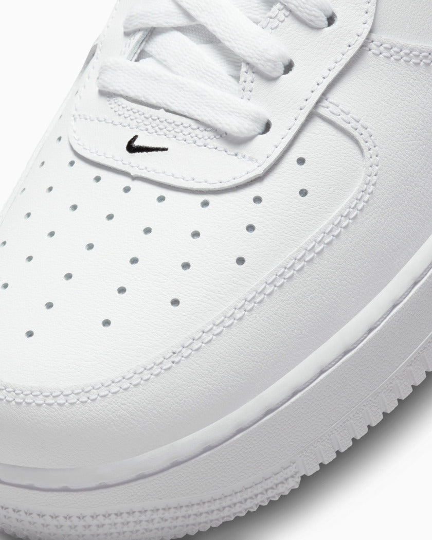 NIKE Air Force 1 ’07 LV8 2 - Scarpe
