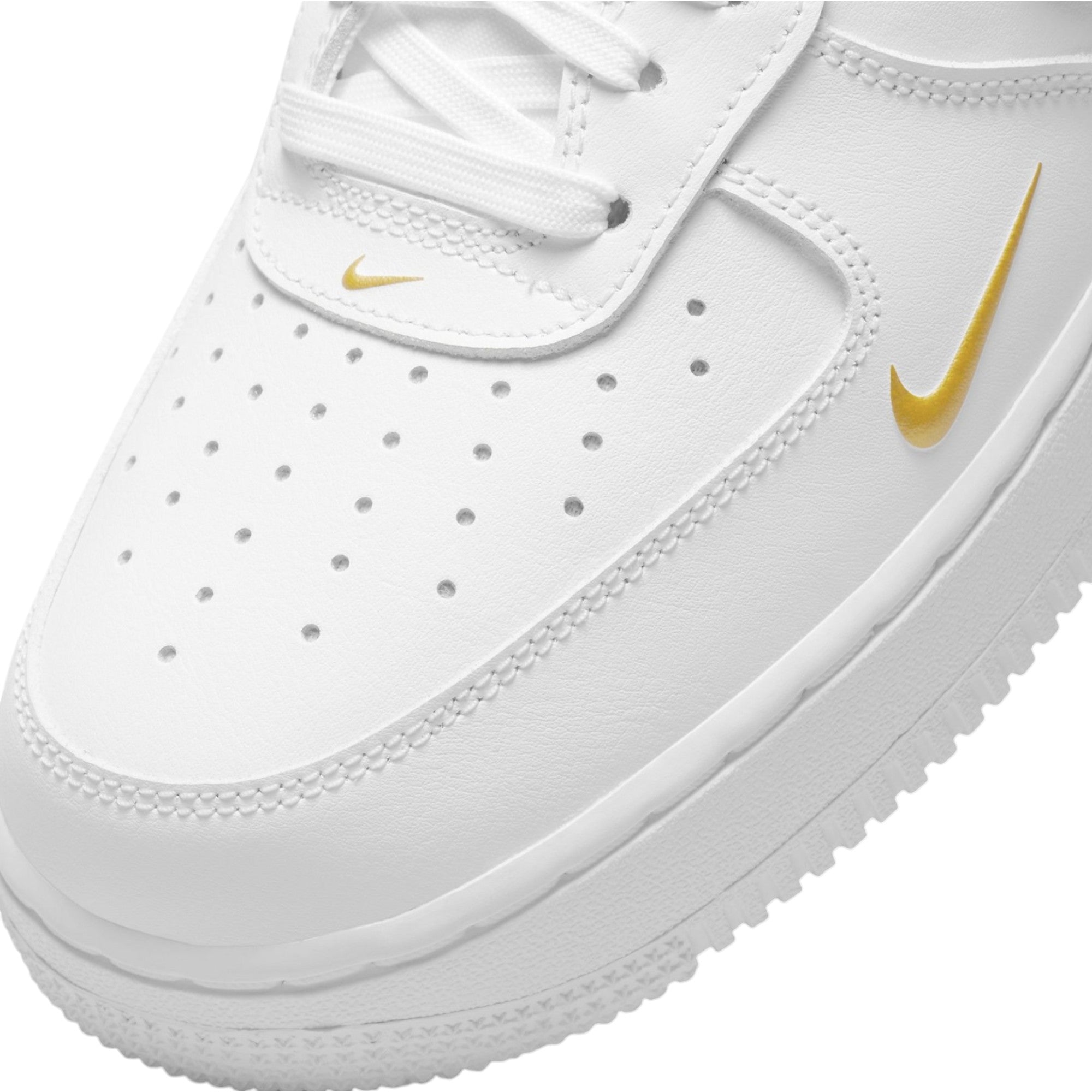 NIKE Air Force 1 ’07 LV8 - Scarpe