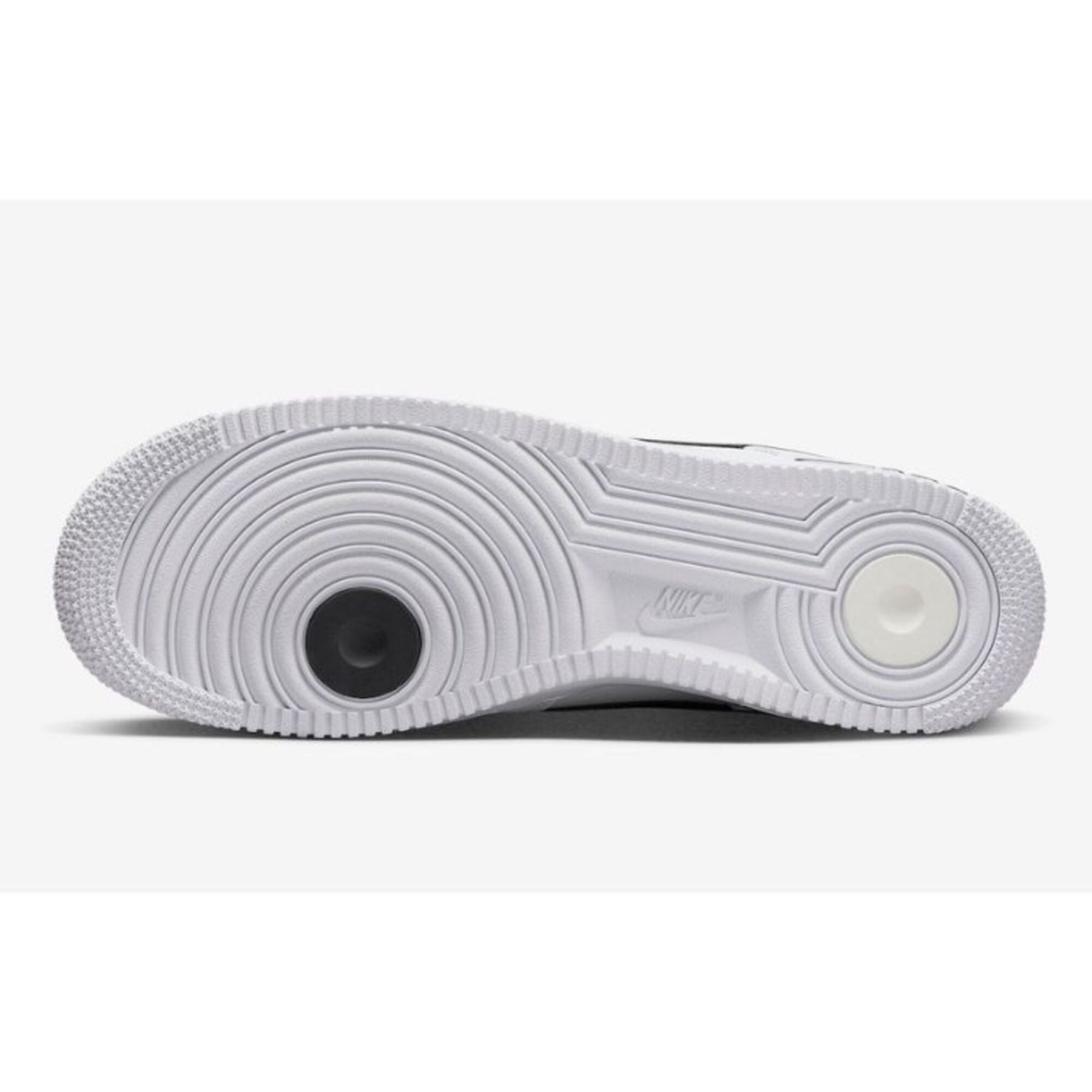 NIKE Air Force 1 ’07 LV8 - sneakers