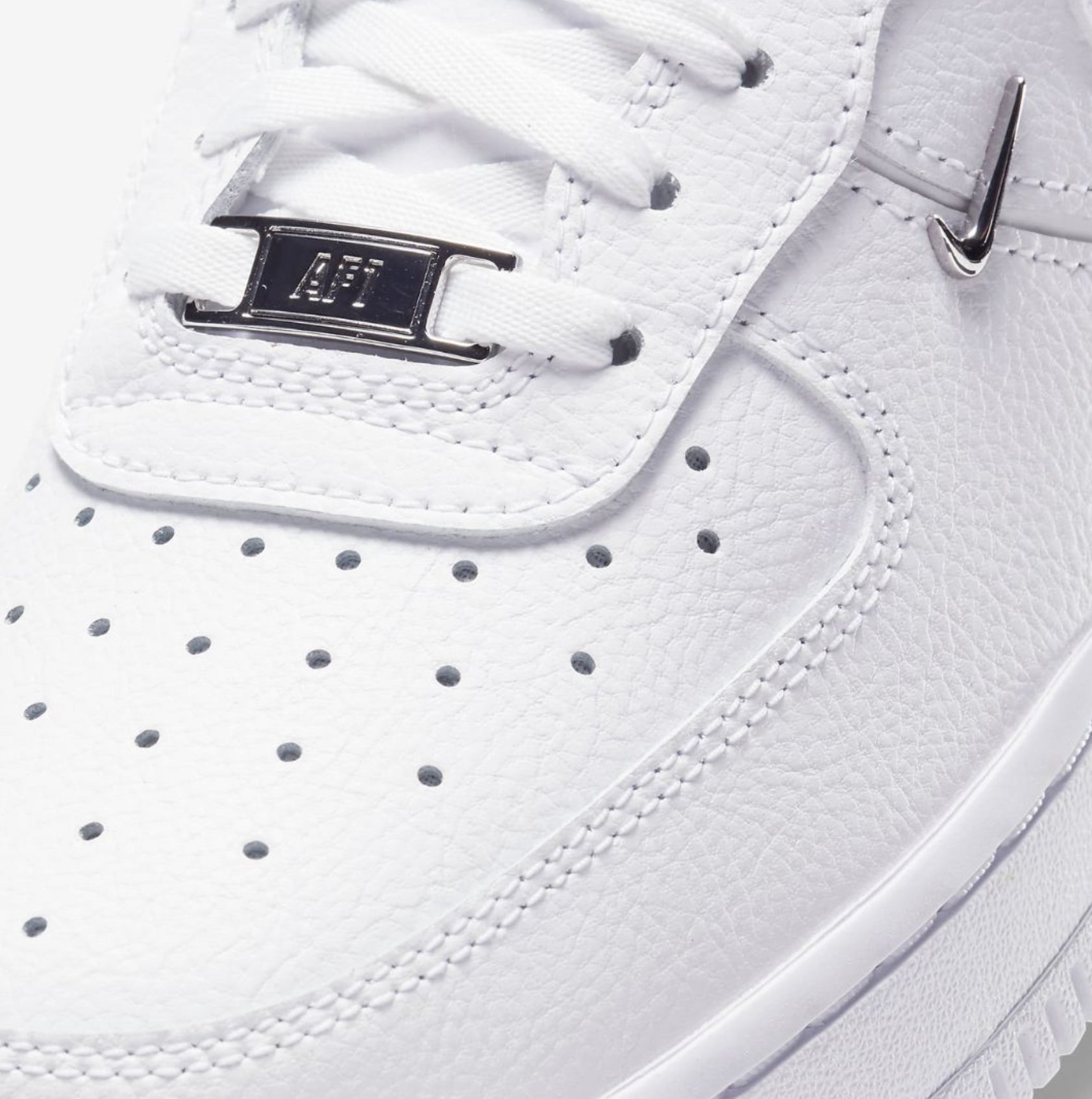 NIKE Air Force 1 â07 LX CT1990 100 - Scarpe