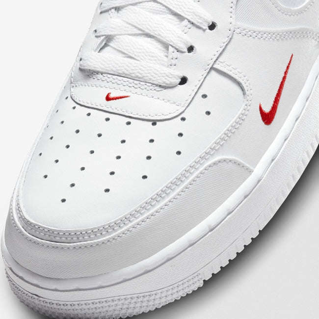 NIKE AIR FORCE 1 ’07 - Scarpe
