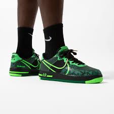 NIKE AIR FORCE 1 REACT QS - Verde / 42 - Scarpe