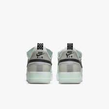 NIKE Air Force 1 REACT - Scarpe