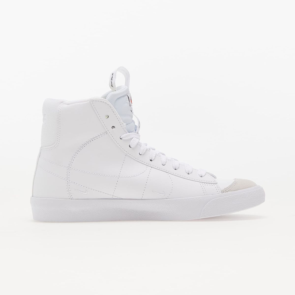 NIKE Blazer Mid 77 SE D - Bianco / 36.5 - Scarpe