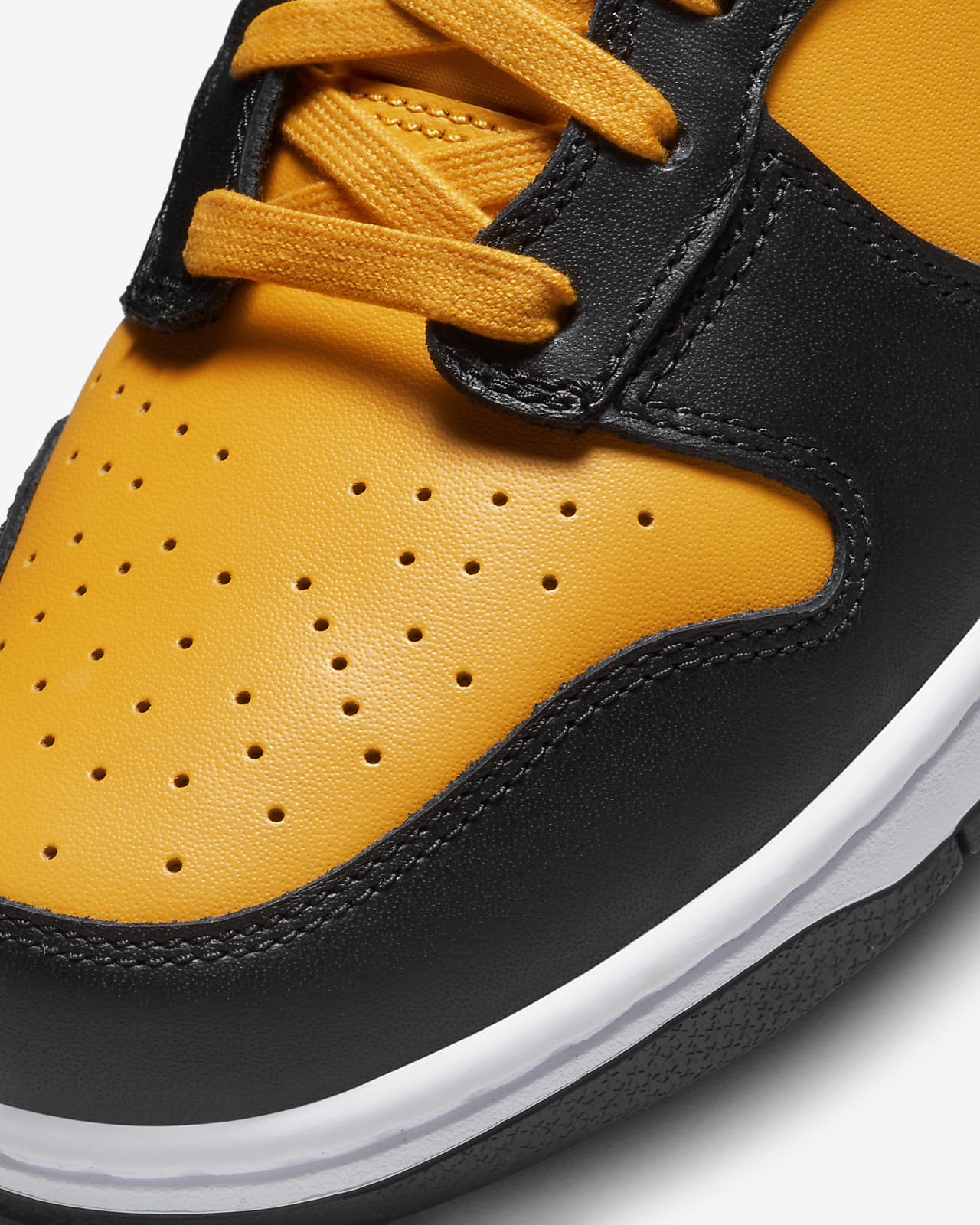 NIKE Dunk Hi Retro - Scarpe