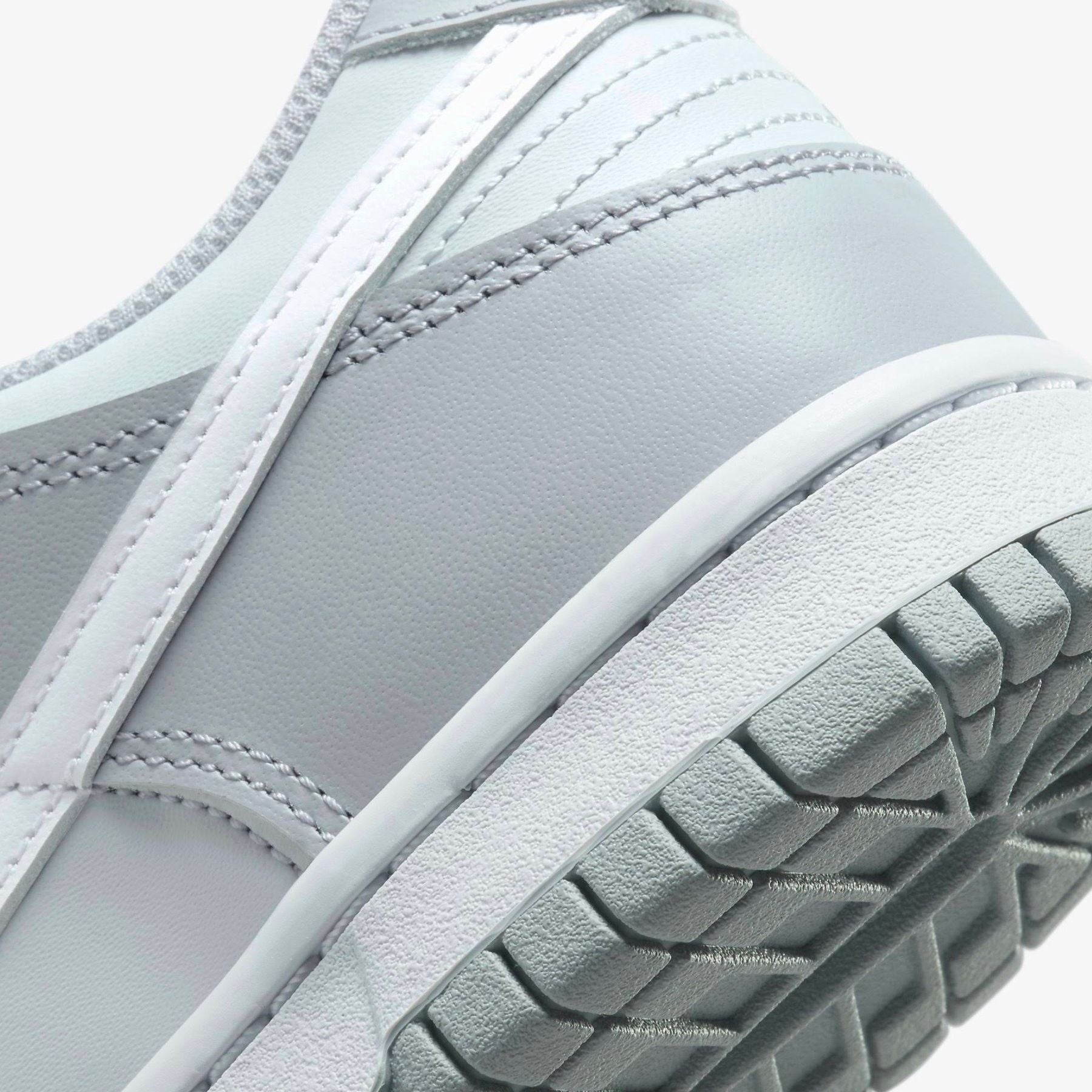 NIKE NIKE DUNK LOW RETRO (GS) - Grigio / 38.5 - Scarpe