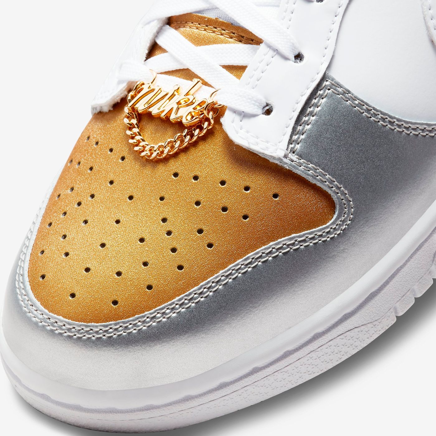 NIKE W DUNK LOW SE - Scarpe