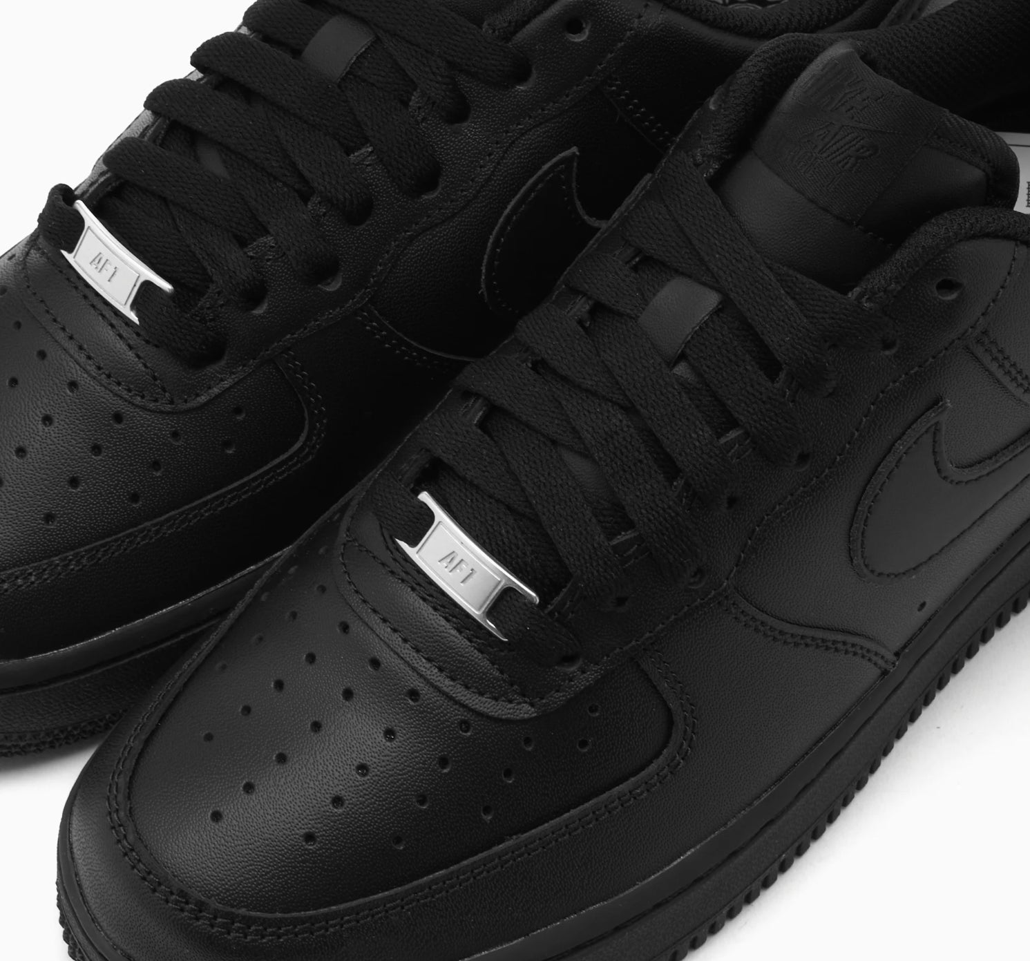 NIKE WMNS AIR FORCE 1 07’ - Scarpe