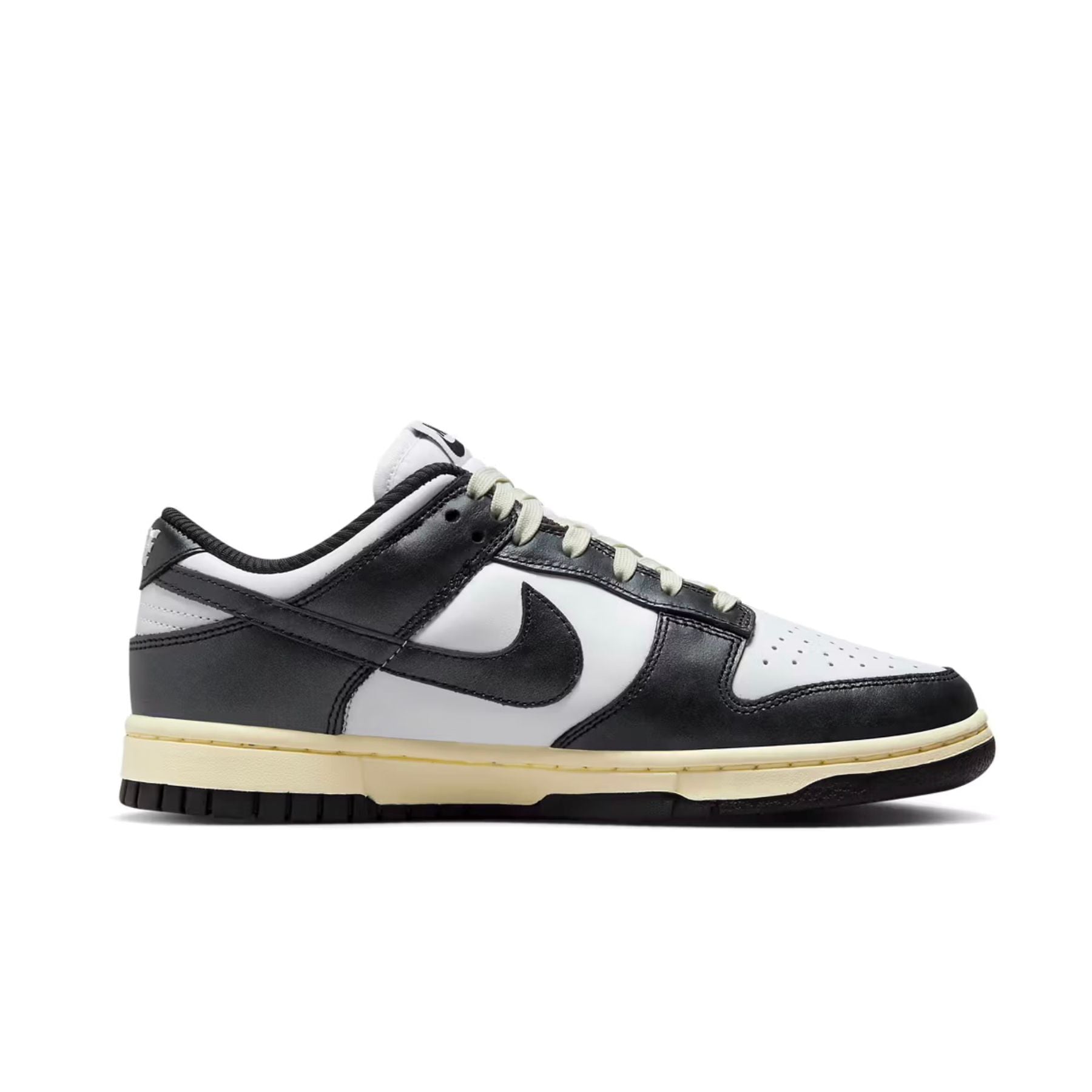 NIKE Wmns Dunk Low Vintage Panda - sneakers