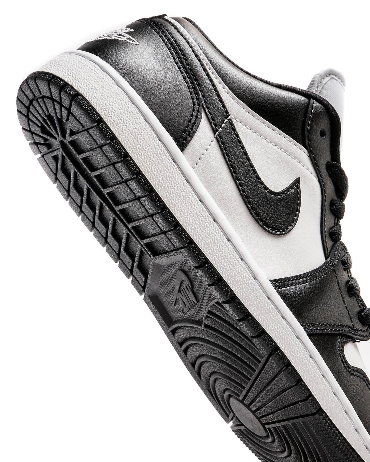 NIKE WOMANS AIR JORDAN 1 LOW - Scarpe