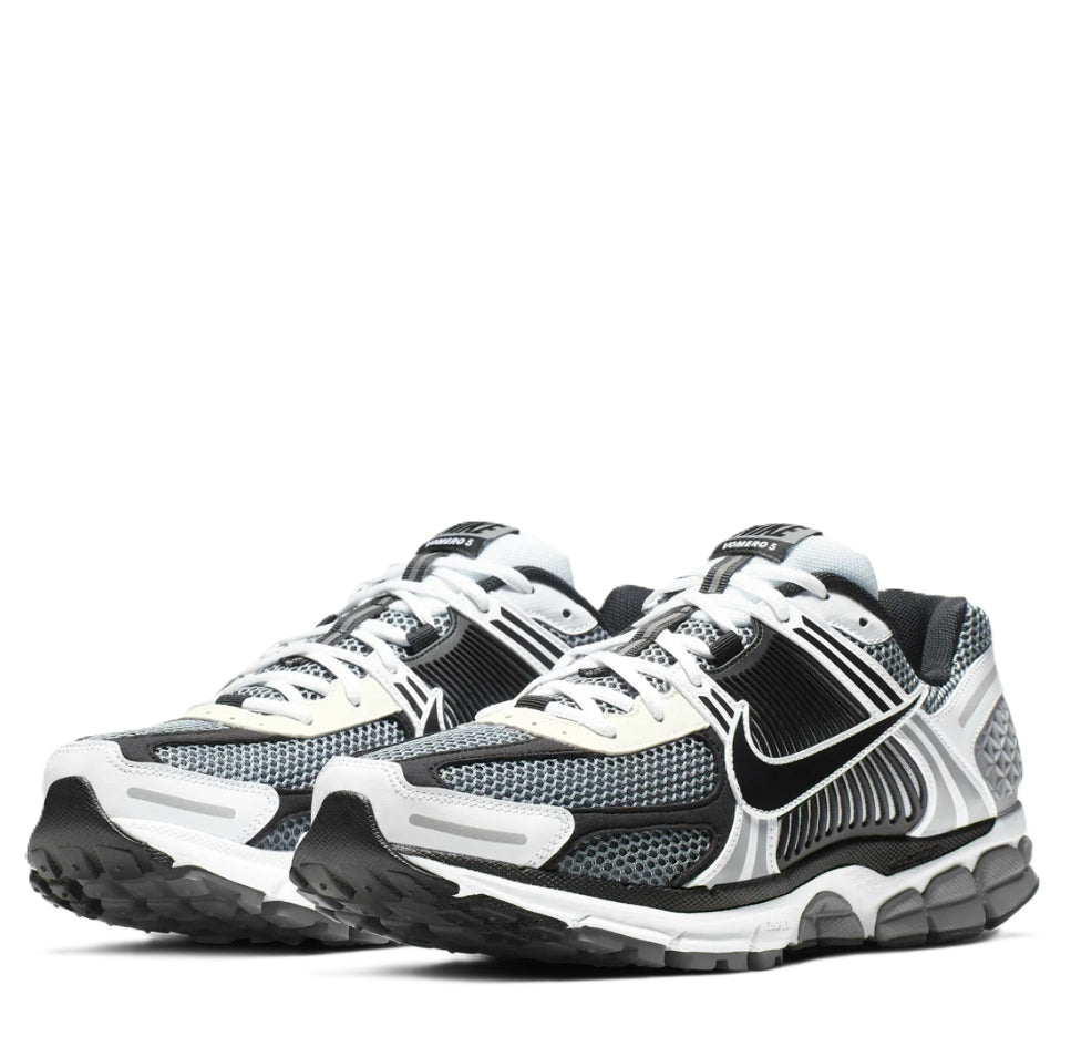 Nike Zoom Vomero 5 Black and M. silver CI1694 001 - Scarpe