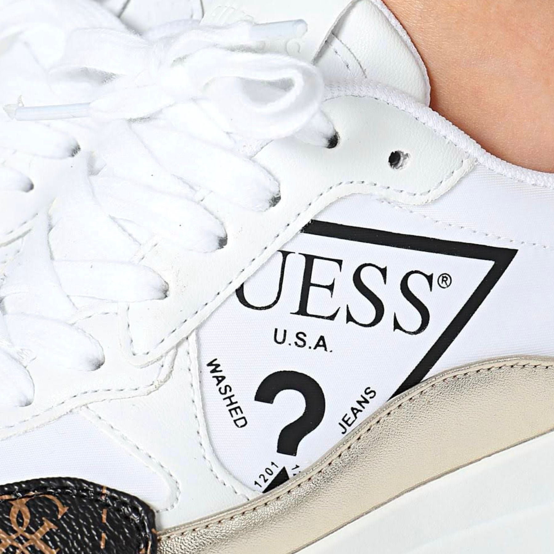 GUESS GUESS SHOES - Scarpe