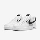 NIKE Air Force 1 ’07 LV8 - Scarpe