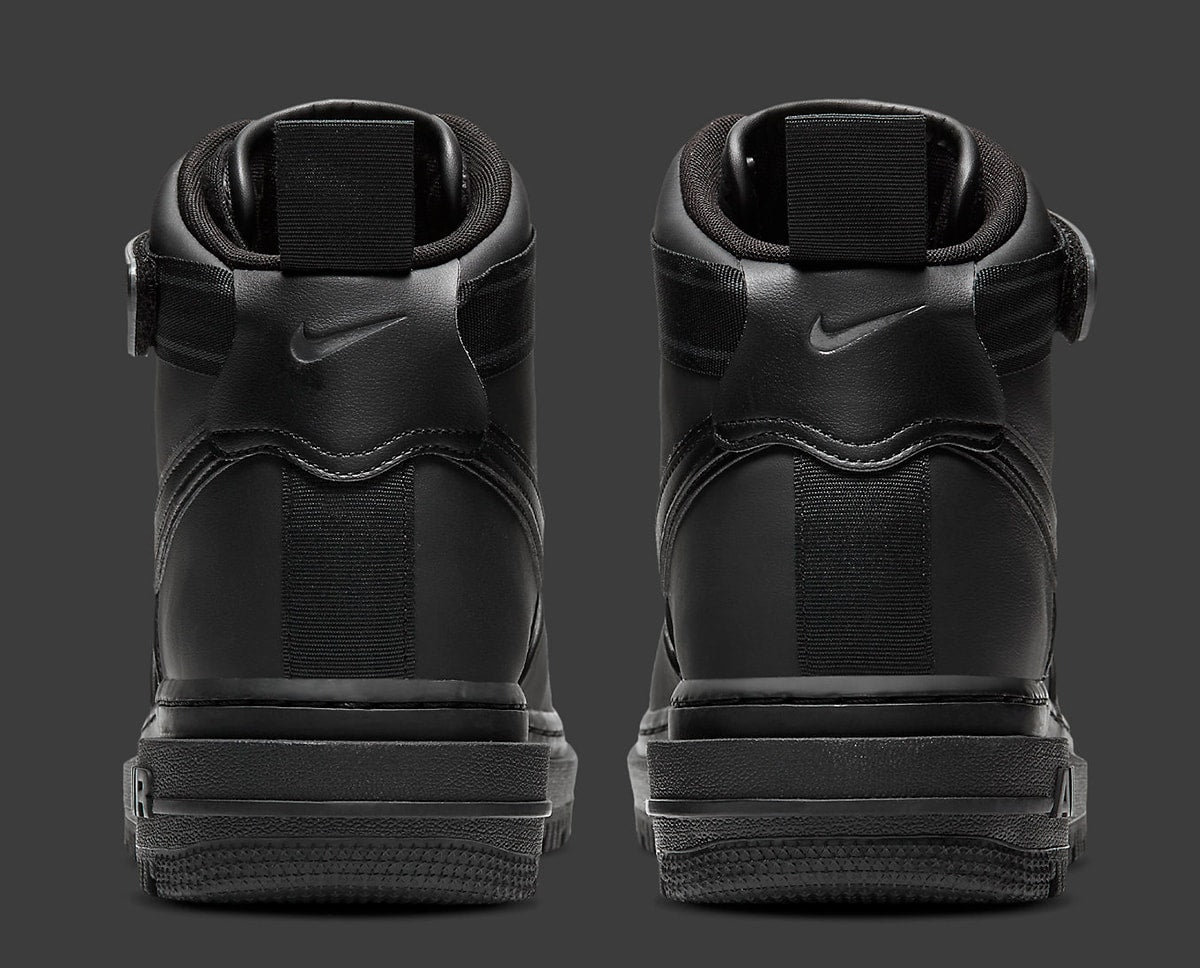 NIKE Air Force 1 BOOT - Scarpe