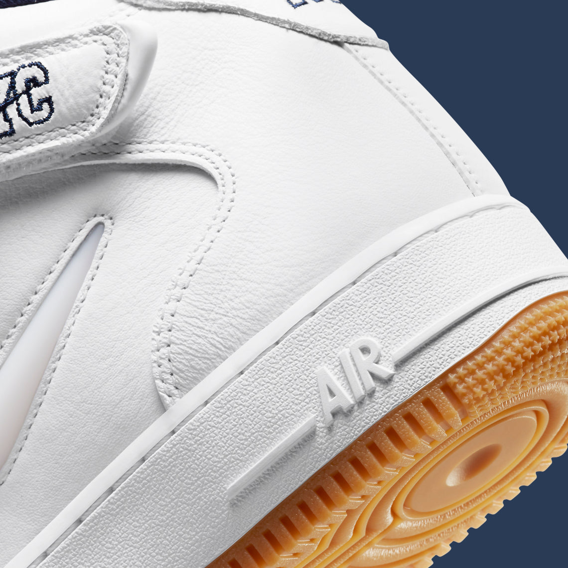 NIKE Air Force 1 Mid QS - Bianco / 45 - Scarpe