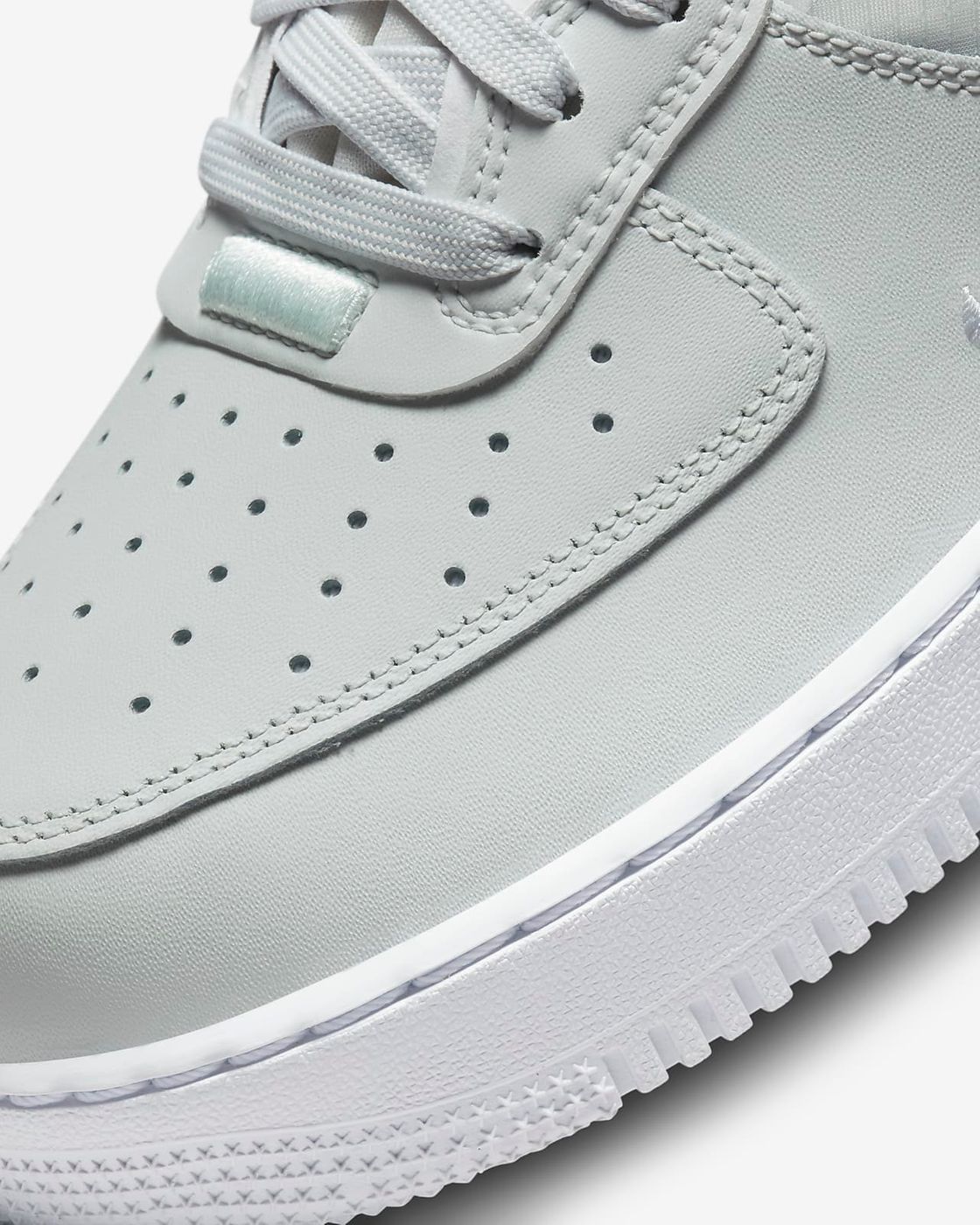 NIKE Air Force 1 REACT - Scarpe