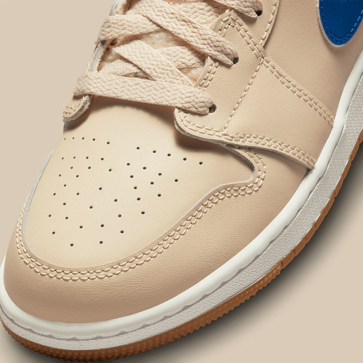 NIKE AIR JORDAN 1 MID - Scarpe