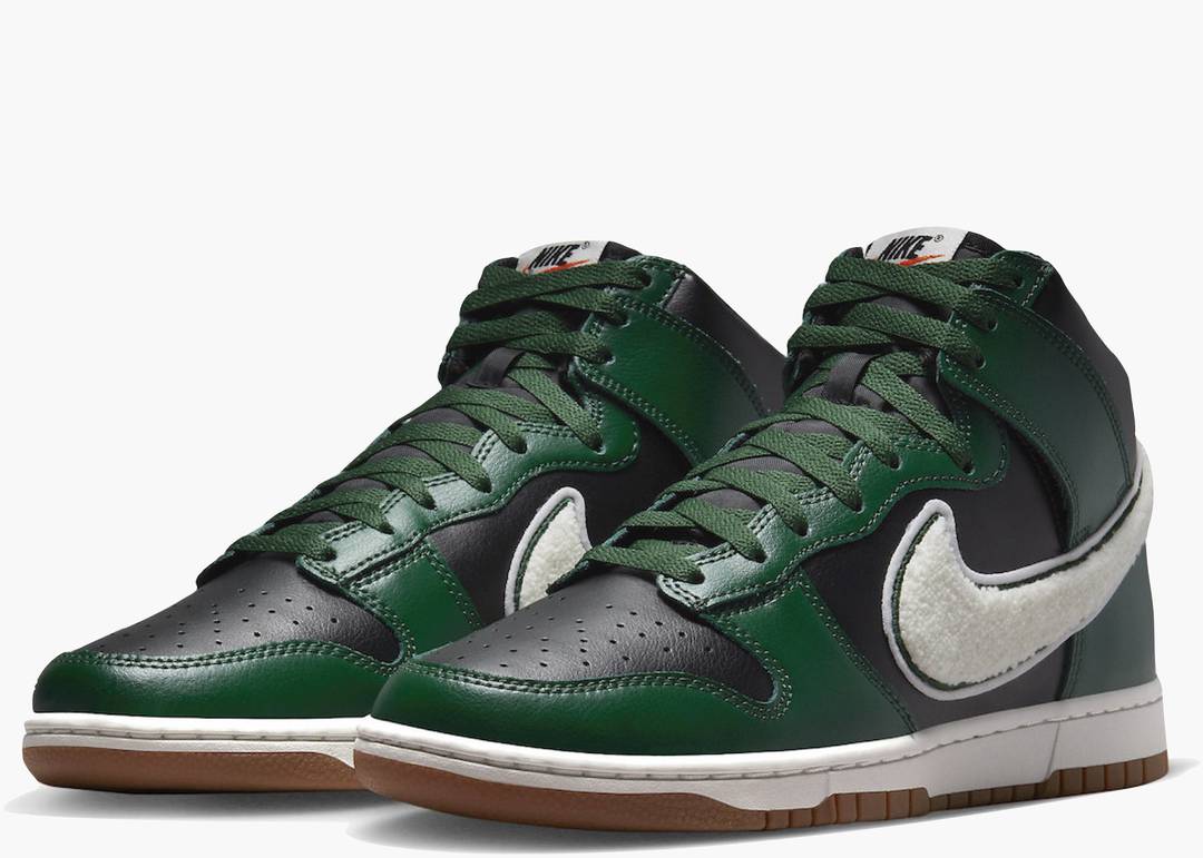 NIKE Dunk Hi Retro University - Scarpe